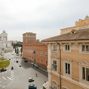 Sonder Piazza Venezia 3*, Ρώμη Ιταλία